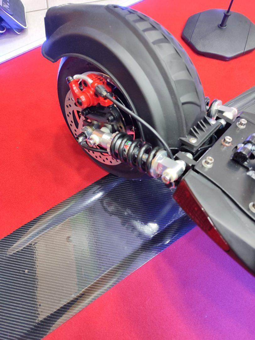MONOPATTINO Scooter Elettrico Pieghevole da 500w 48v con Sella - velocità Massima 45 km/h, Pneumatici da 10" Motore brushless  3 modalità di velocità Display a LED  ..N.T.L - immagine 7
