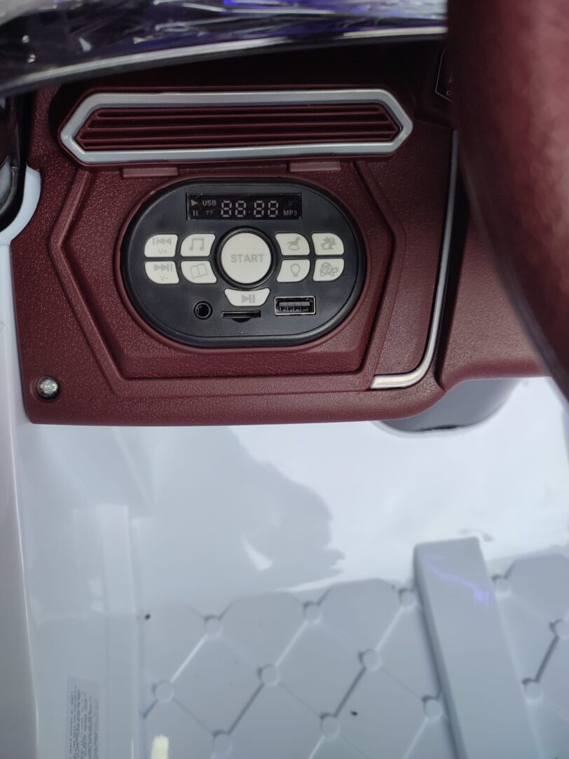 Macchina Elettrica Telecomandata per bambino /bambina modello Lamborghini AVENTADOR 12V - immagine 5
