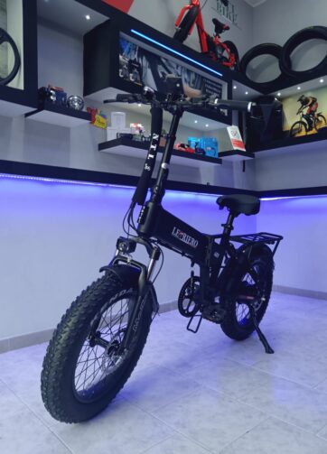 FAT BIKE LEVRIERO MOSTER 750W 48 V MOTORE BAFANG con FRENI IDRAULICI