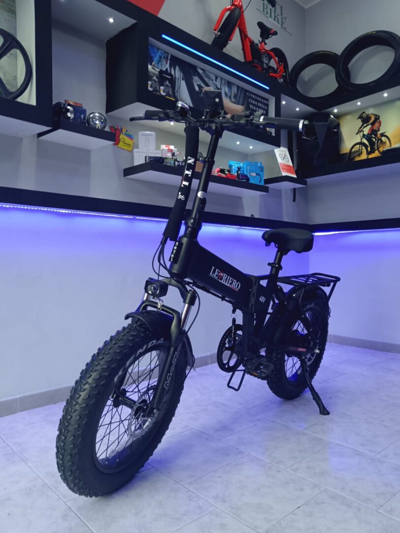 FAT BIKE LEVRIERO MOSTER 750W 48 V MOTORE BAFANG con FRENI IDRAULICI